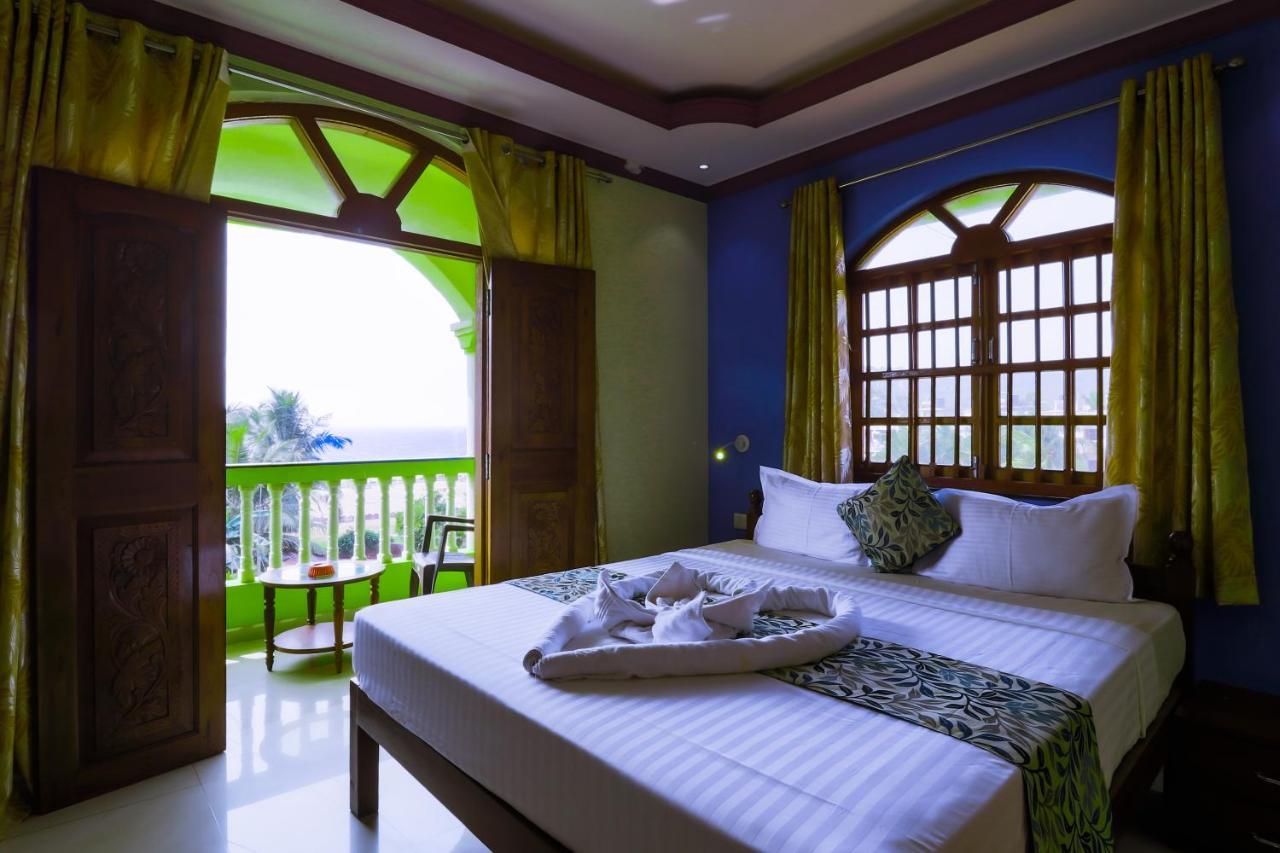 Larios Beach Holidays 3*
